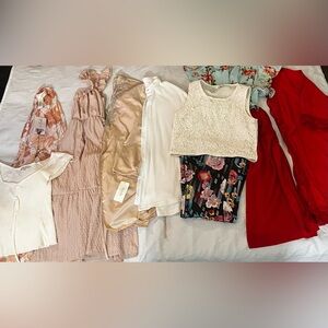 10 piece size S/M🩷🤍❤️ reds whites and blush Bundle
